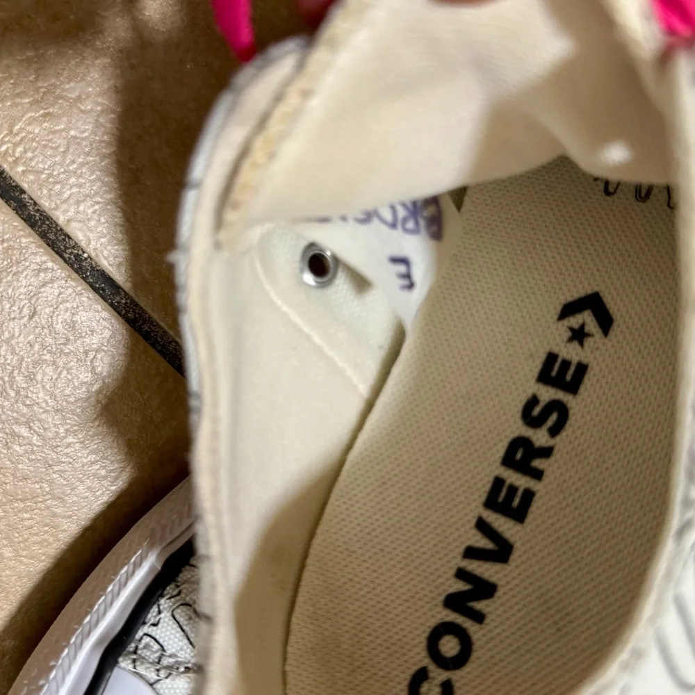 Converse Sneakers with Pink Laces and Graphic Design - Picture 7 of 7